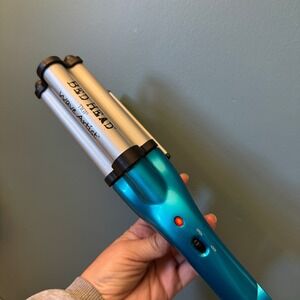 Bed Head TIGI Wave Artist Deep‎ Waver Hair Tool for Beachy Waves Teal